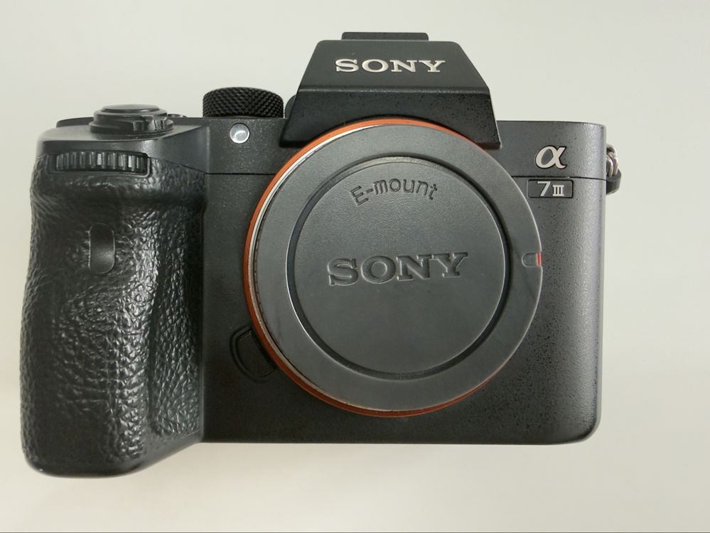 Sprzedam Sony A7 III