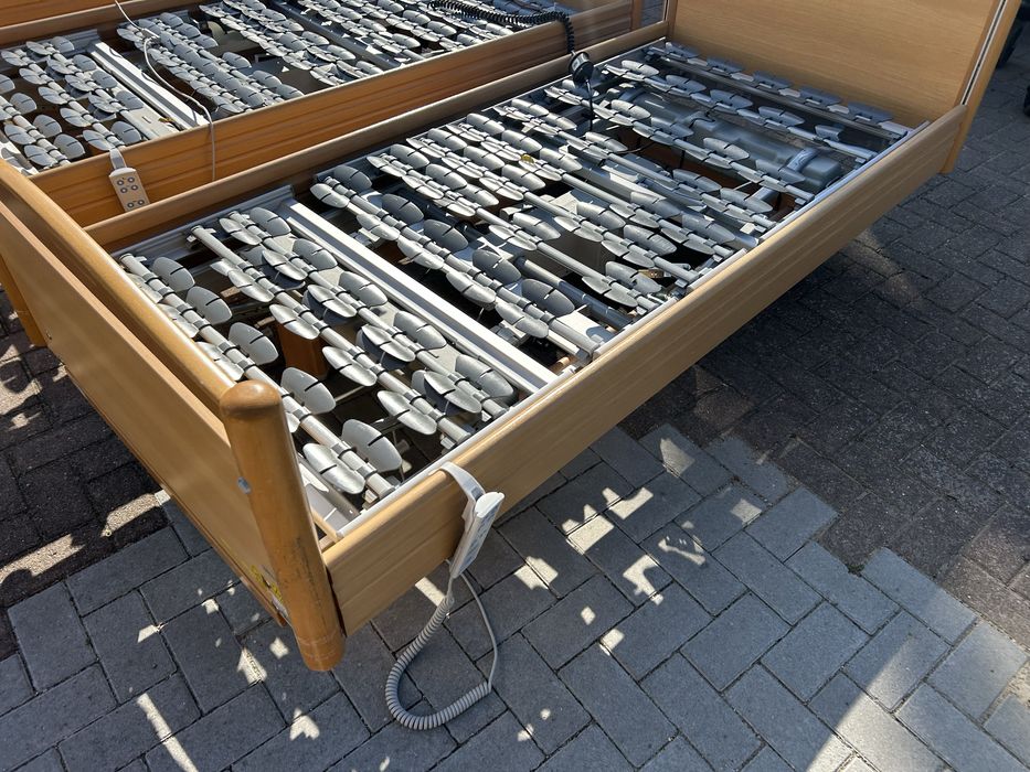 Tanio.Łóżka rehabilitacyjne.Z Niemiec. Zapraszam.Komis u Równego