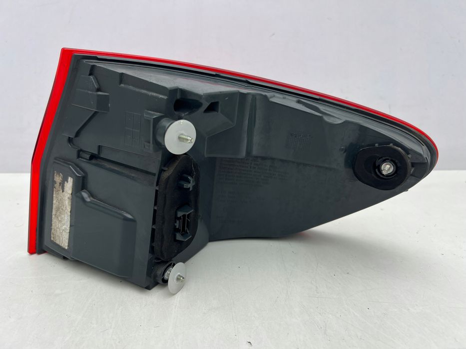 bmw 5 f11 lift kombi touring lampa tylna lewa tył europa