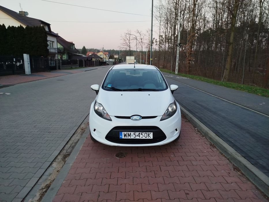 Ford Fiesta Ford Fiesta Mk7 – 1.4 TDCi Ambiente – 210 000 km – biały