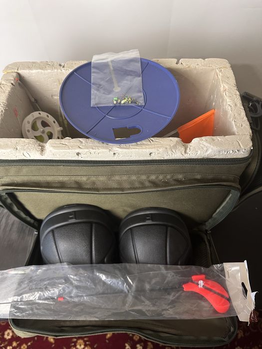 Ящик для зимової риболовлі salmo flagman снасті