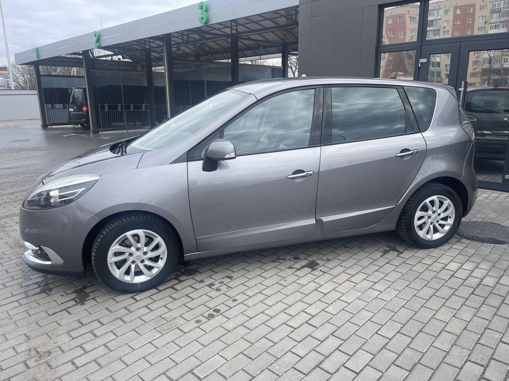 Renault scenic 1.5 dci 2012р