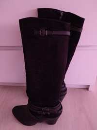 Botas cano alto pretas