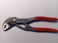 KNIPEX Cobra
Klucz Szczypce nastawne 125 mm