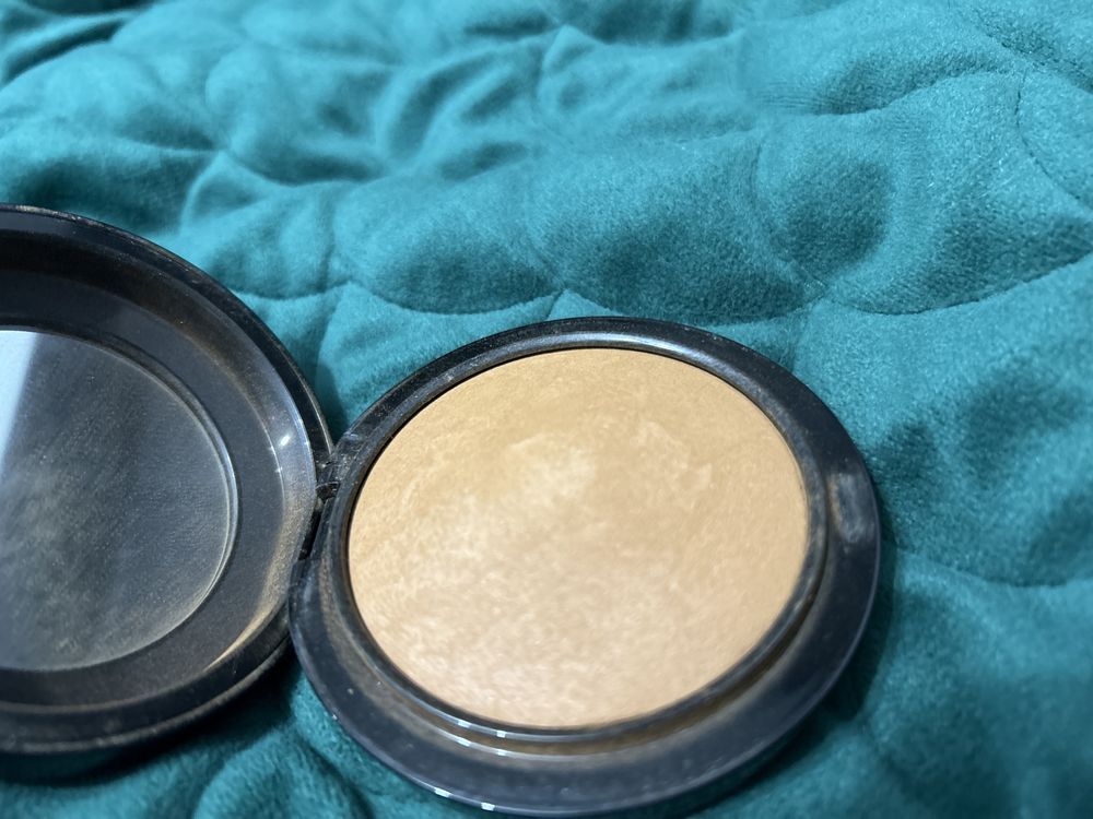 Mac dark deepest mineralize