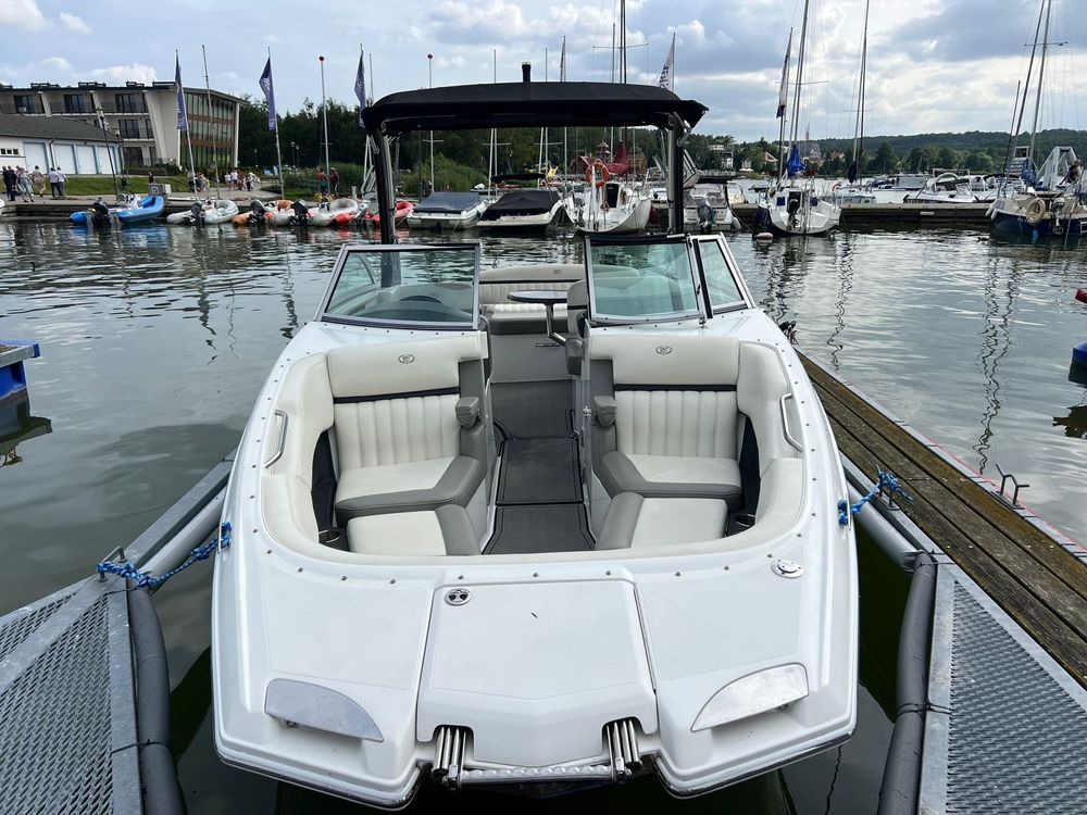 Cobalt 24SD Łódź motorowa