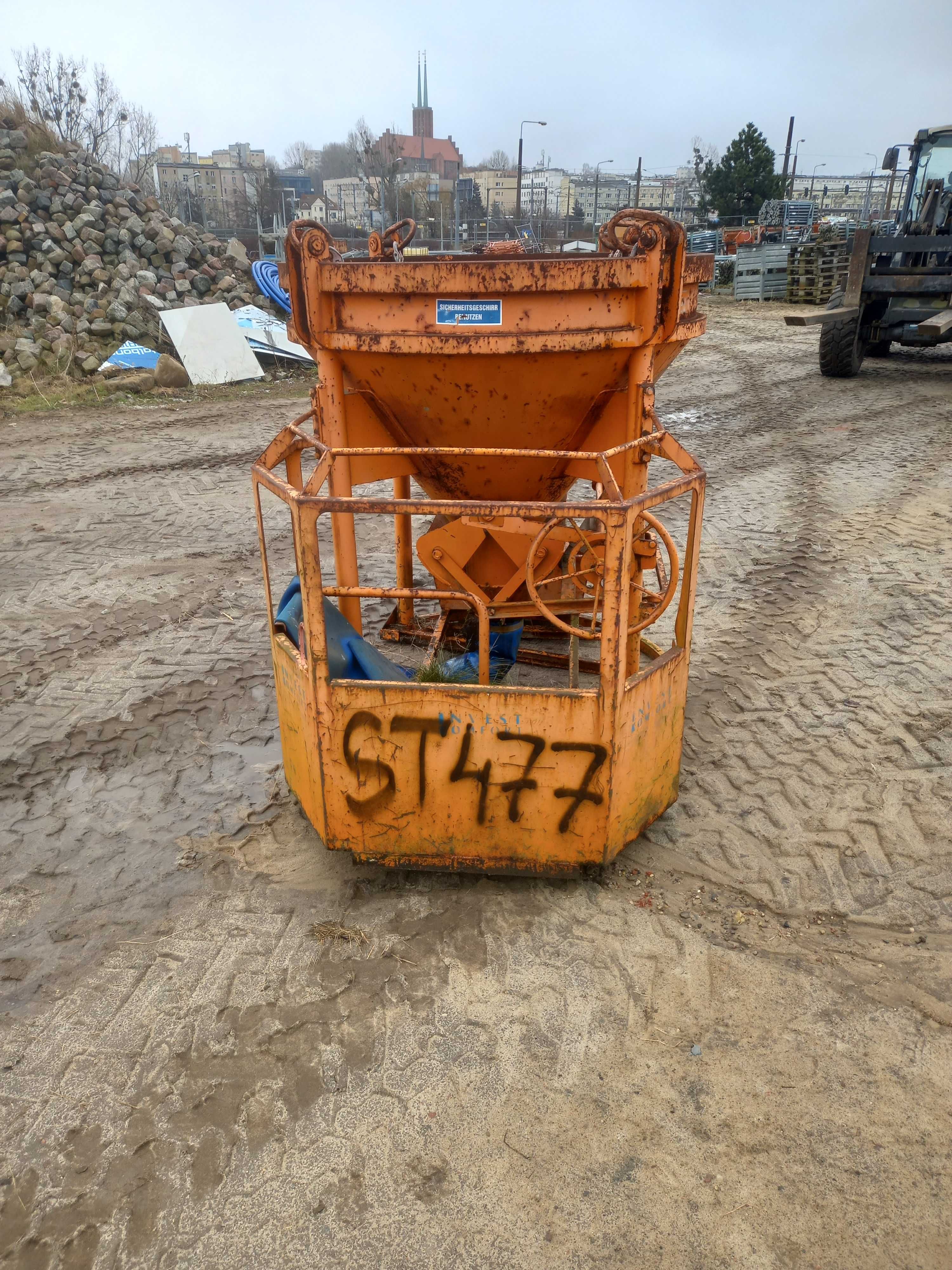 Silos pojemnik lej do betonu FE1016H PAM z koszem