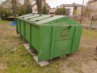 Kontener KP 7 zakryty na odpady budowlane