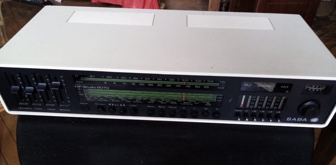 Tuner HiFi Studio 8070