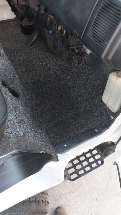 Toyota Dyna 150 em bom estado