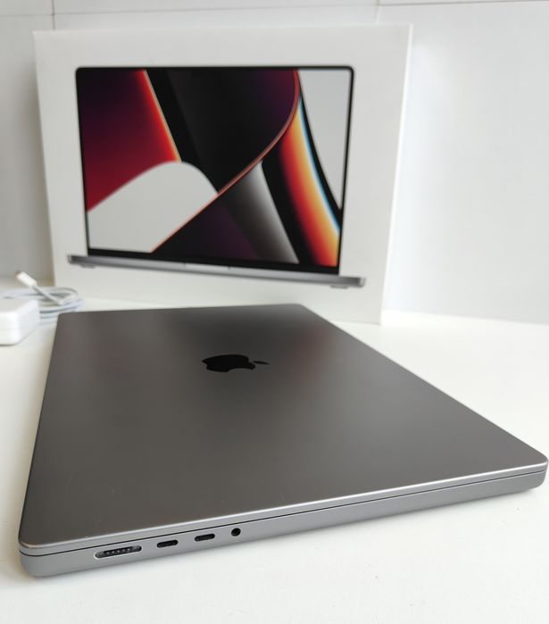 Apple MacBook Pro 16 (A2485) 16″ M1 Pro, 16Gb RAM, 512 Gb SSD, 2021р