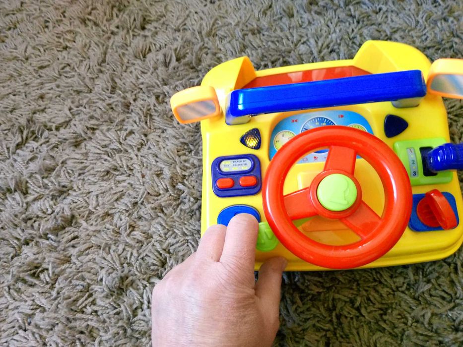 Kierownica interaktywna dla dziecka