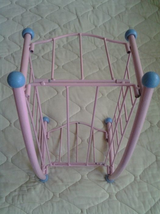 предлагается кроватка кукольная (для куклы) метал. 32x20