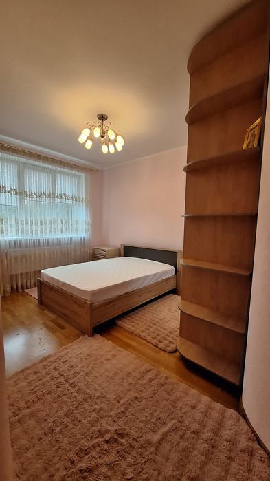 Оренда Двох кім. квартири з інд.опаленням район вул.Скальда