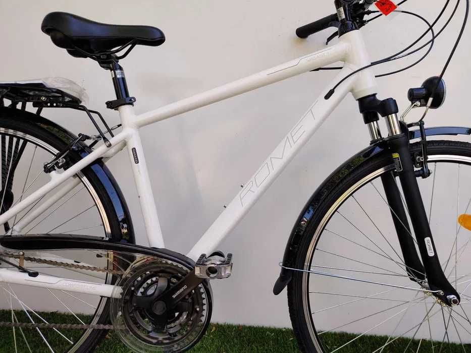 ROMET WAGANT 1 Shimano Altus Amortyzator Biały 19'' Rama 28'' Koła