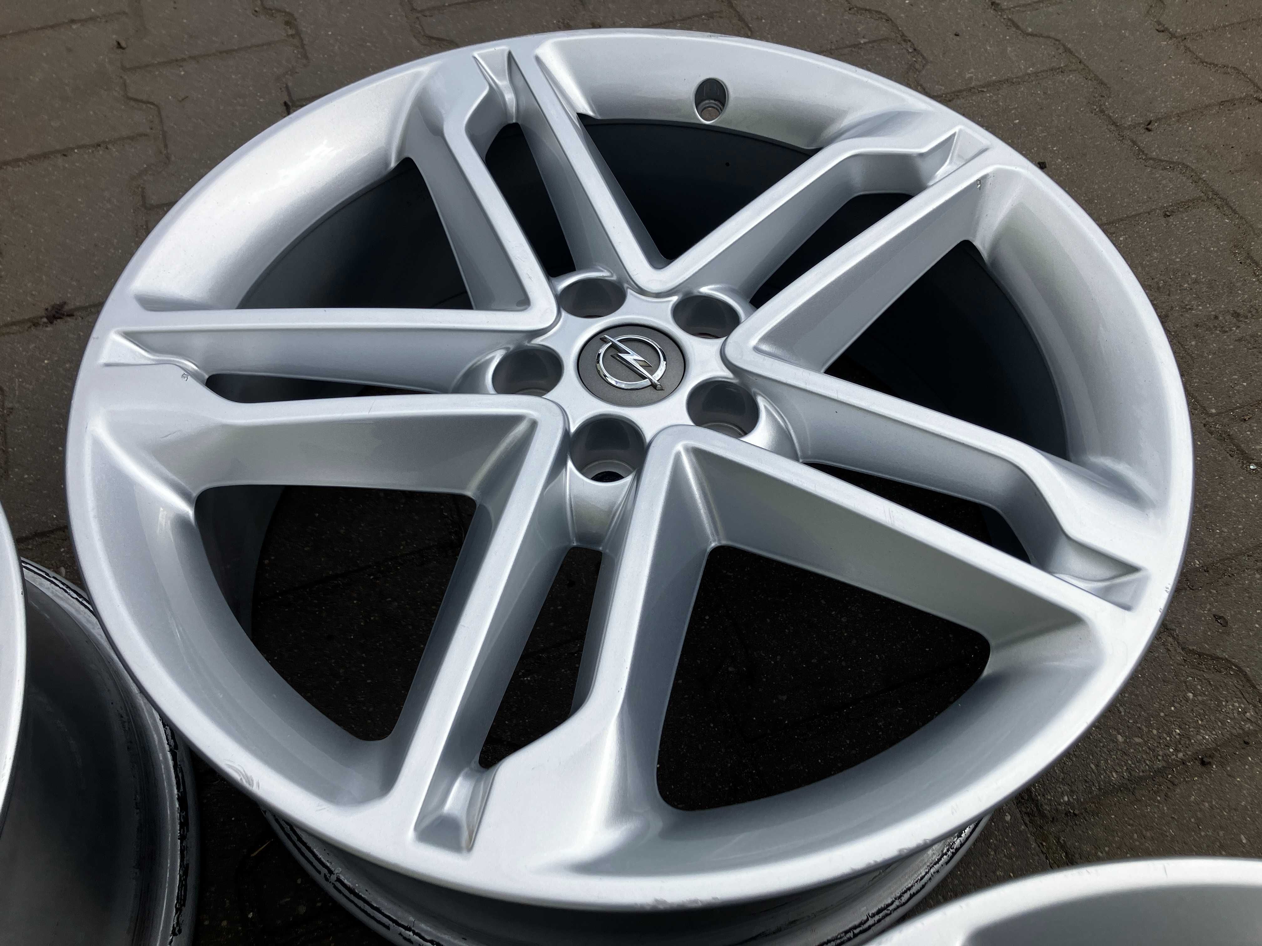 Felgi aluminiowe 19 OPEL MOKKA ASTRA J K Ampera-e 2017 -2021 kpl