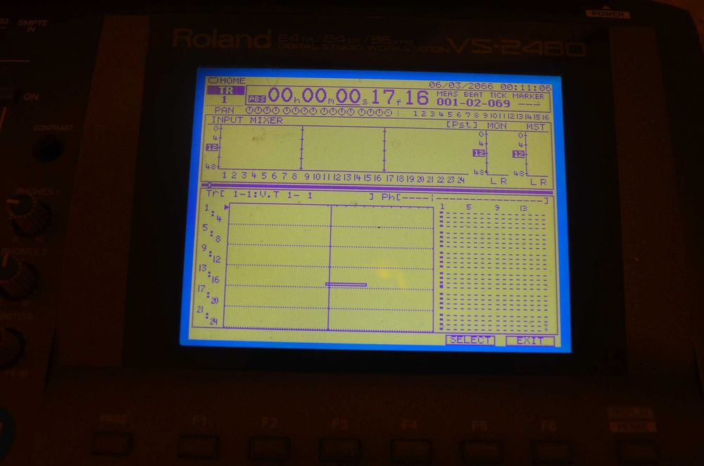 Mesa de mistura/ gravador digital Workstation Roland VS-2480 + MB-24
