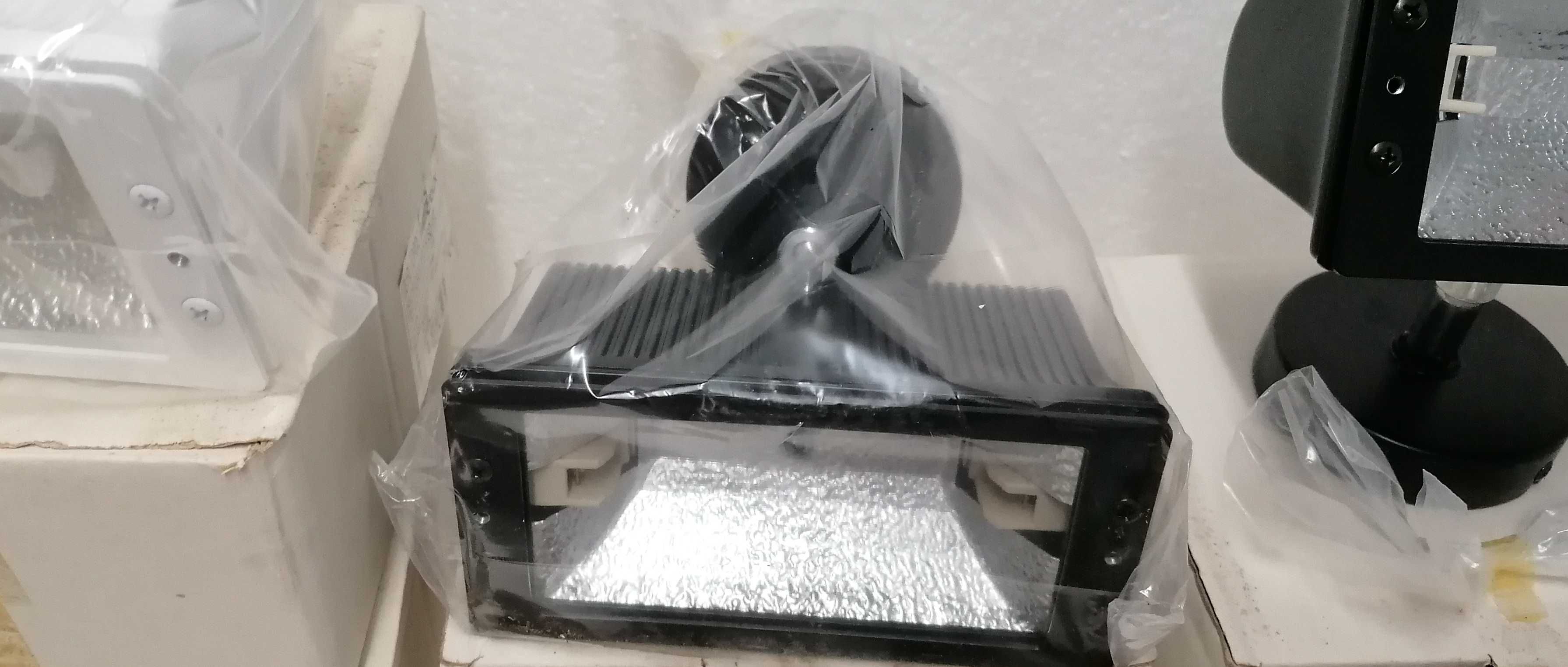 Projetores de iluminação exteriores, cada 5€