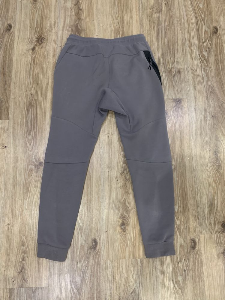 штаны nike tech fleece