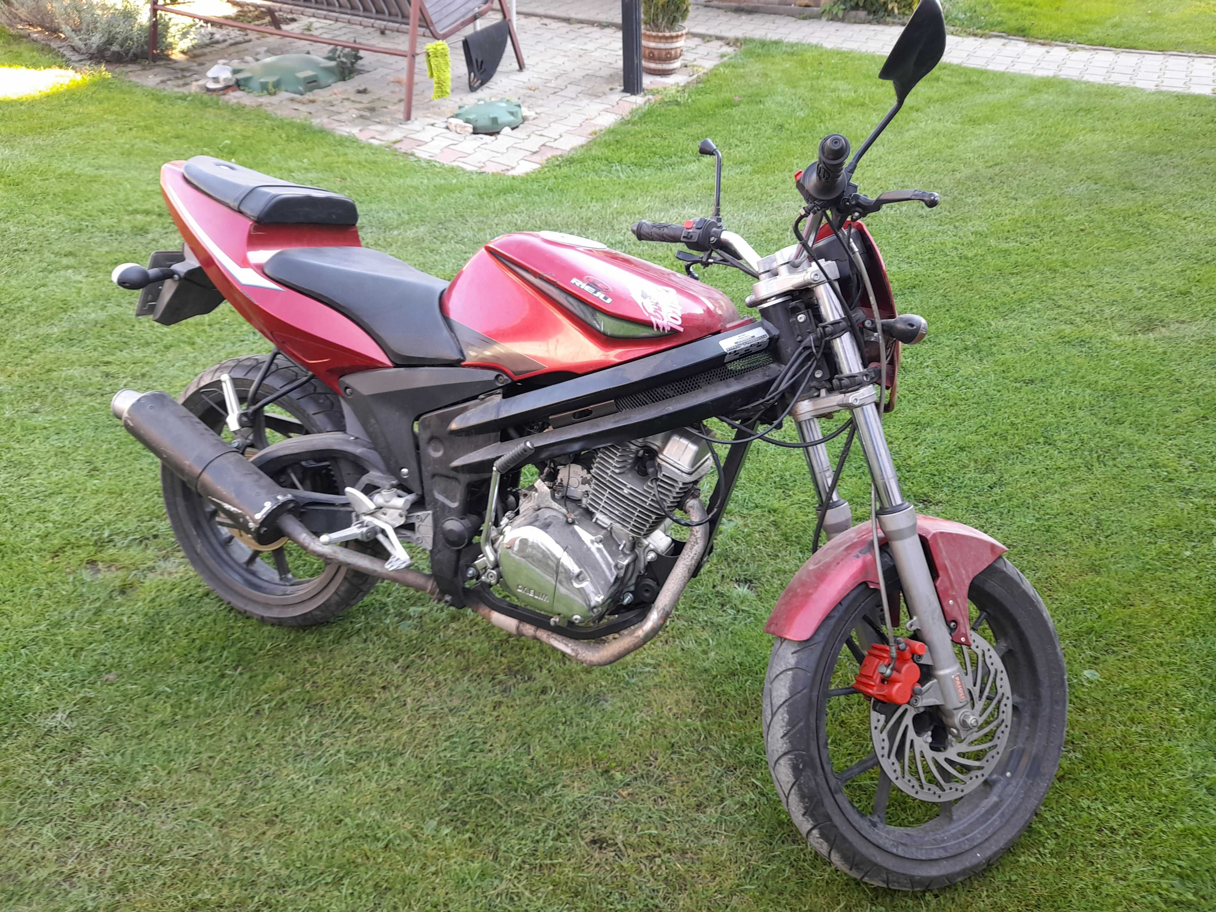 Motocykl RIEJU 125 RS4T