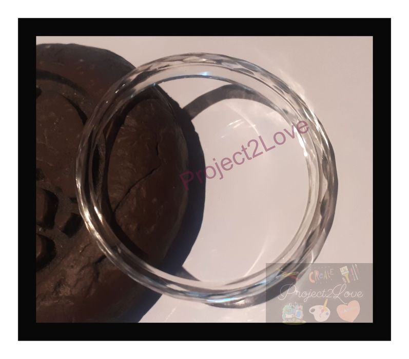 Pulseiras feitas em resina