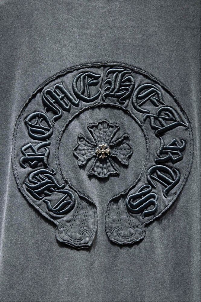 Стильна оверсайз футболка Chrome Hearts