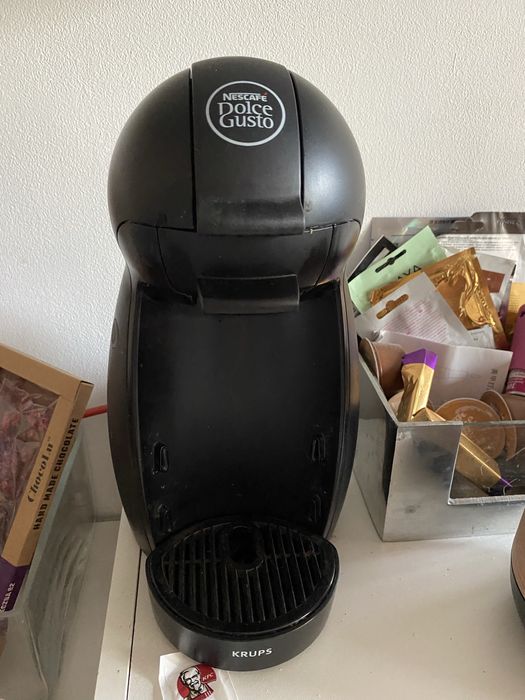 Ekspres do robienia kawy Dolce Gusto