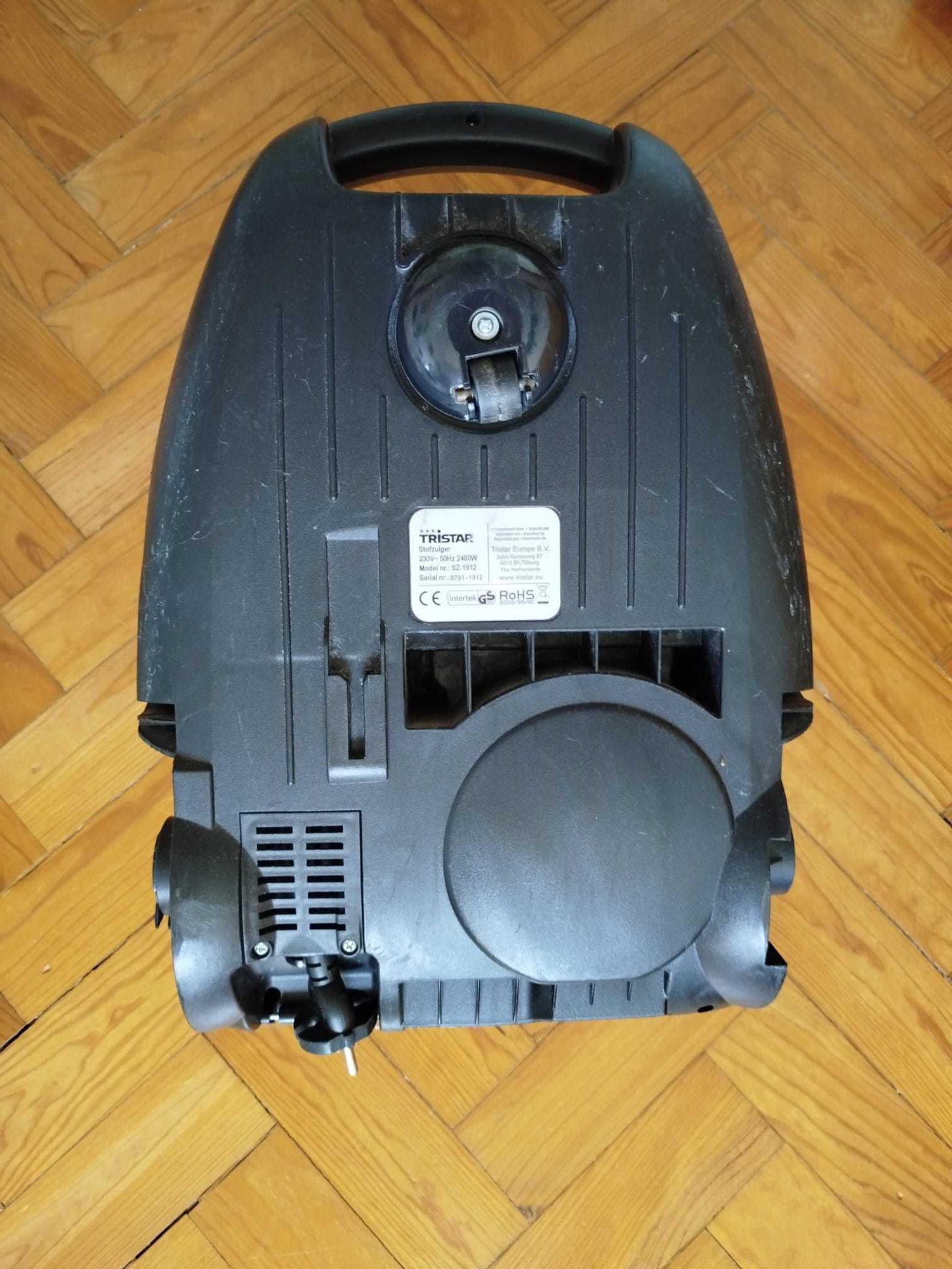 Aspirador TRISTAR 2400W