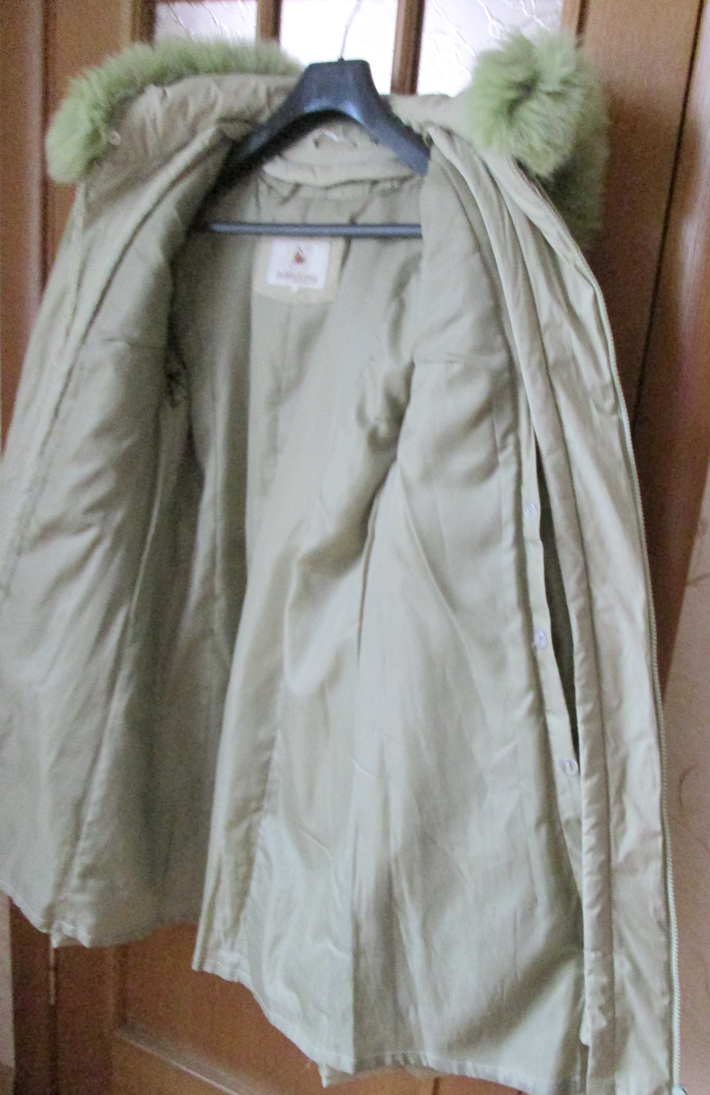 Куртка (пальто) р. 40
