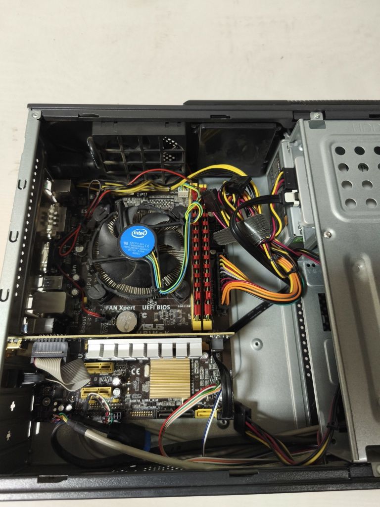 Computador compacto
