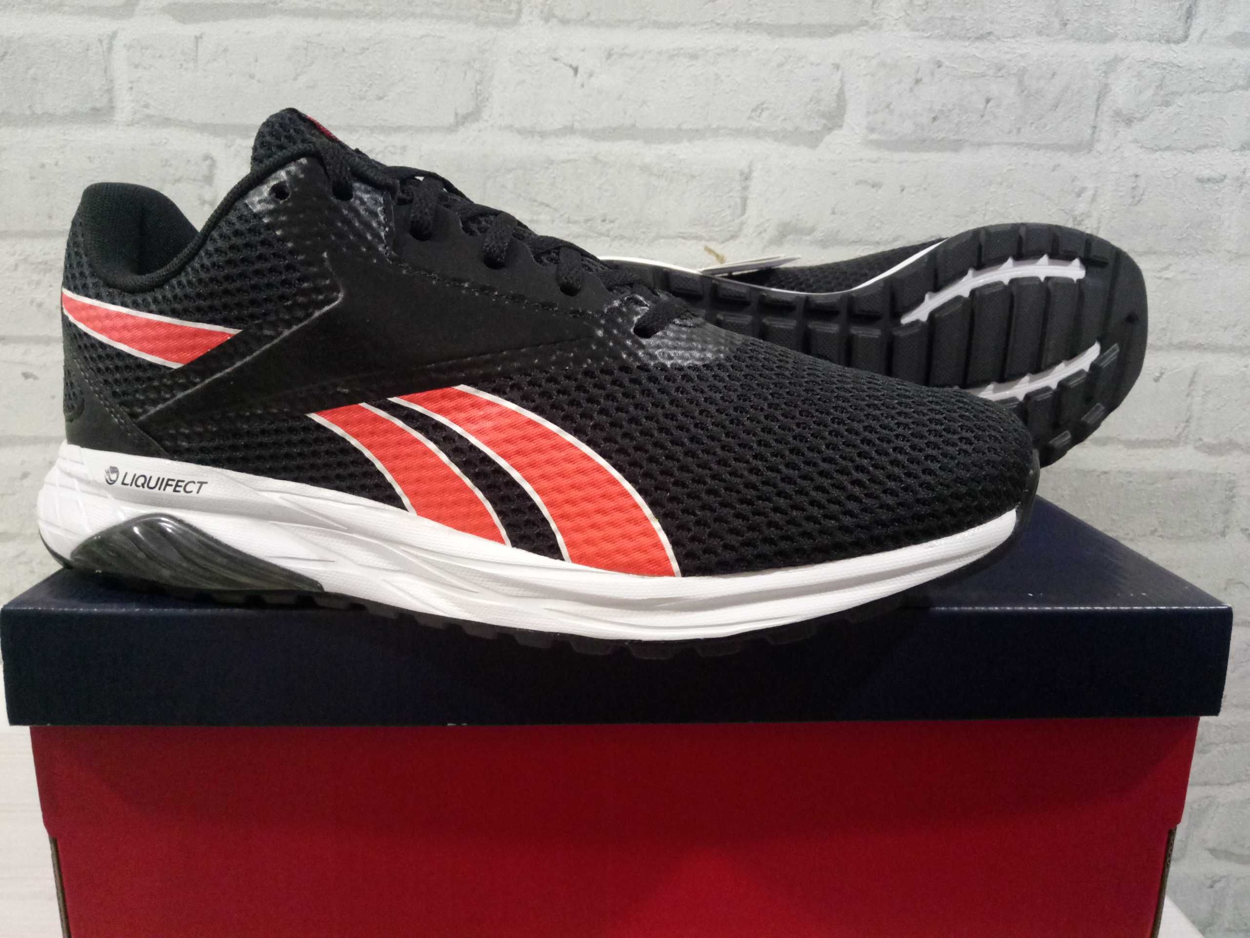 Кроссовки Reebok Liquifect 90 FX1684 оригинал 28,5-29,5