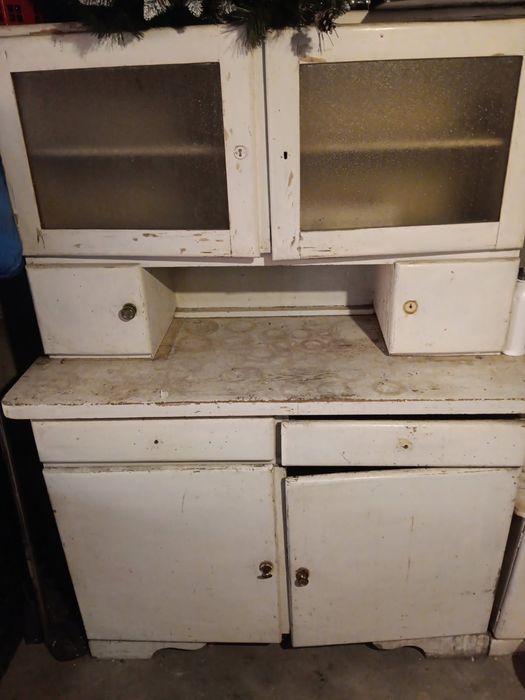 Kredens PRL do kuchni