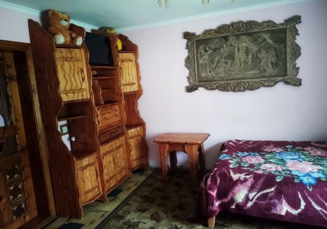 Відпочинок в Славську "Різьбярська садиба"Карпати отдих житло з басейн