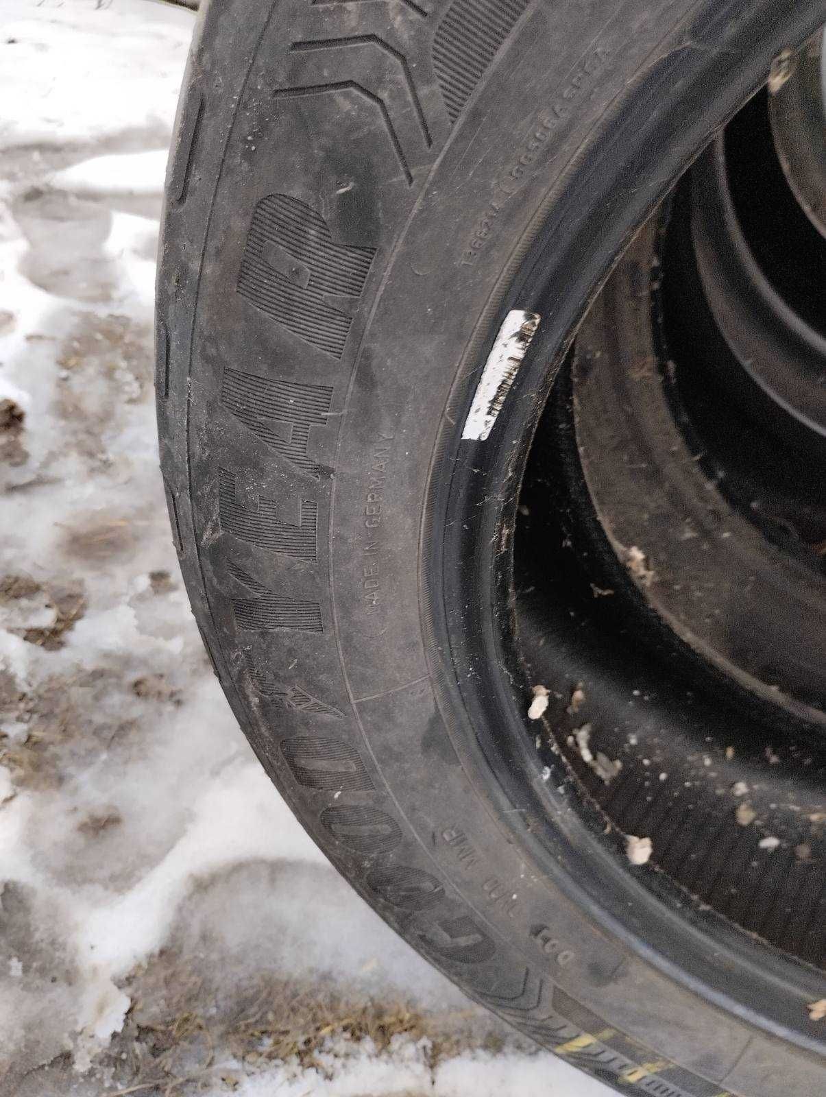 225 55 R17 goodyear літо