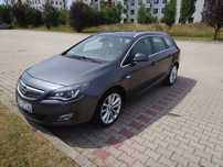 Opel Astra J 1.4 Turbo Sports Tourer Innovation Skóra, Navi, Bi-Xenon