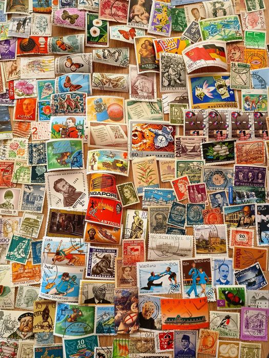 Znaczki pocztowe cały świat 1000szt + 100szt GRATIS