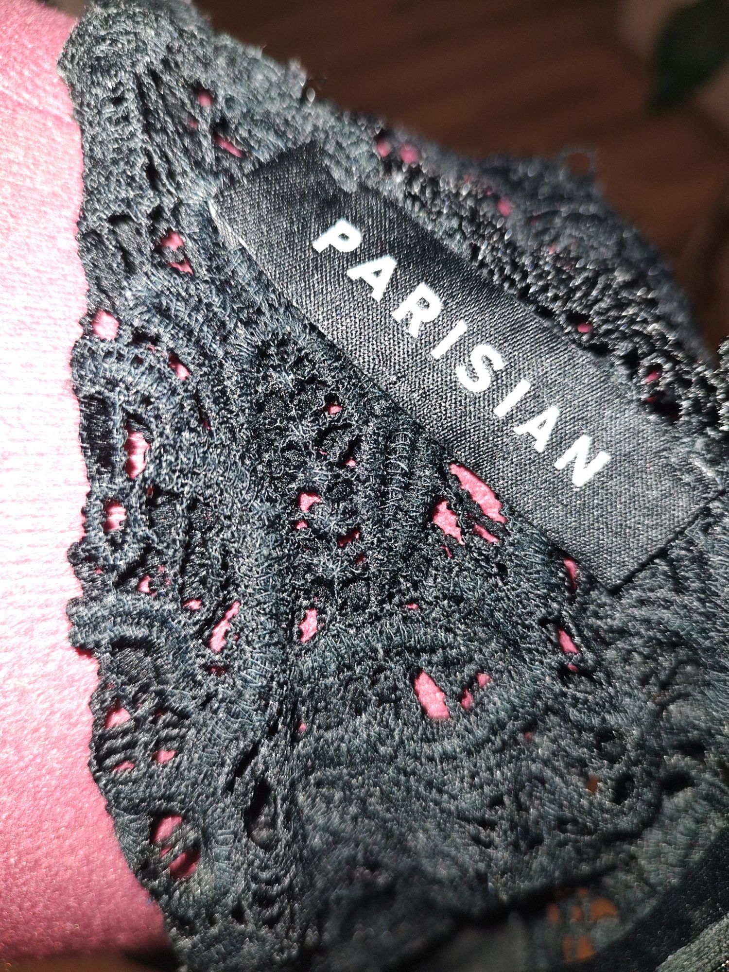 Mała czarna z gipiurą rozmiar XL Parisian