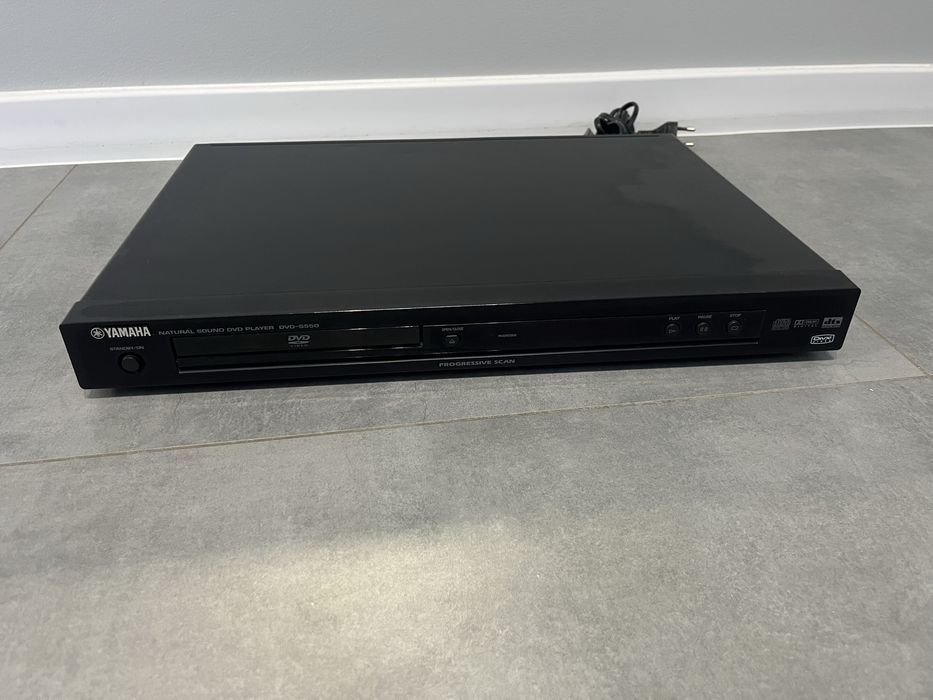 Odtwarzacz cd DVD yamaha
