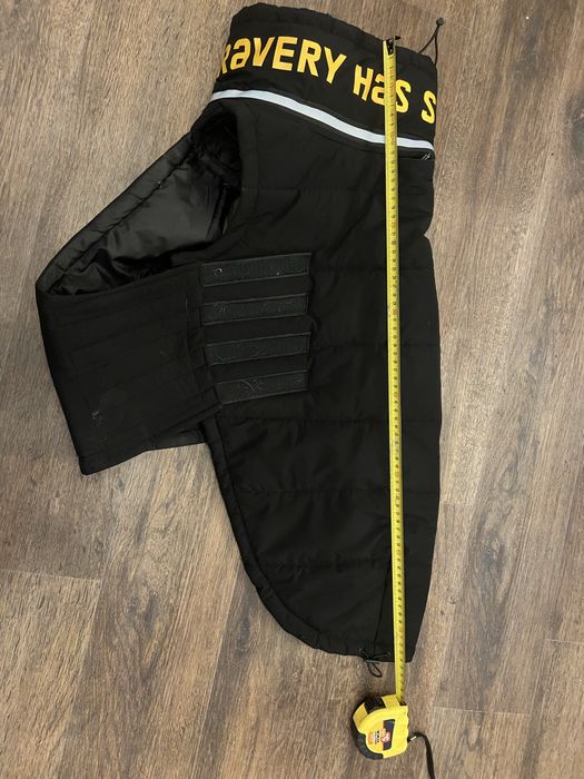 Продам жилетку для собаки