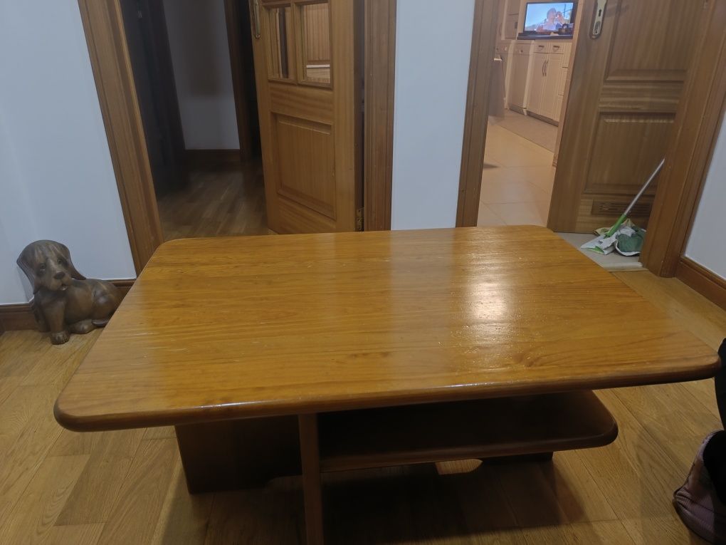Mesa de apoio de sala