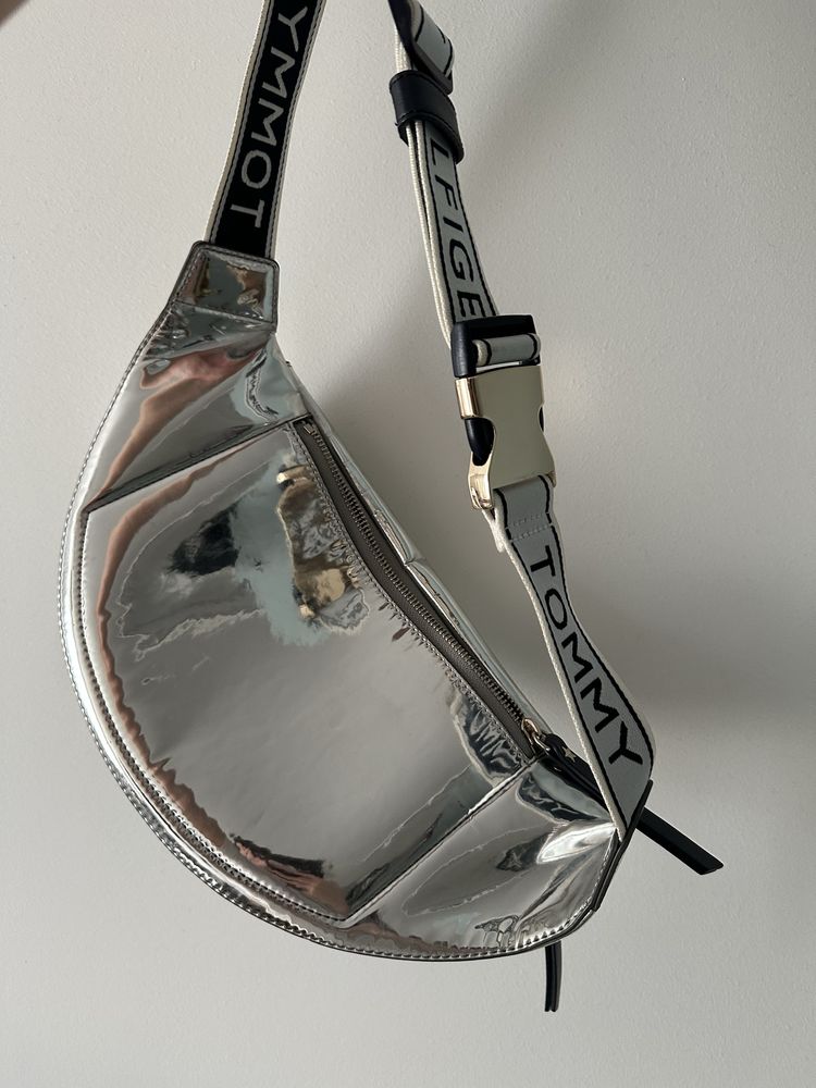 Сумка tommy hilfiger, бананка