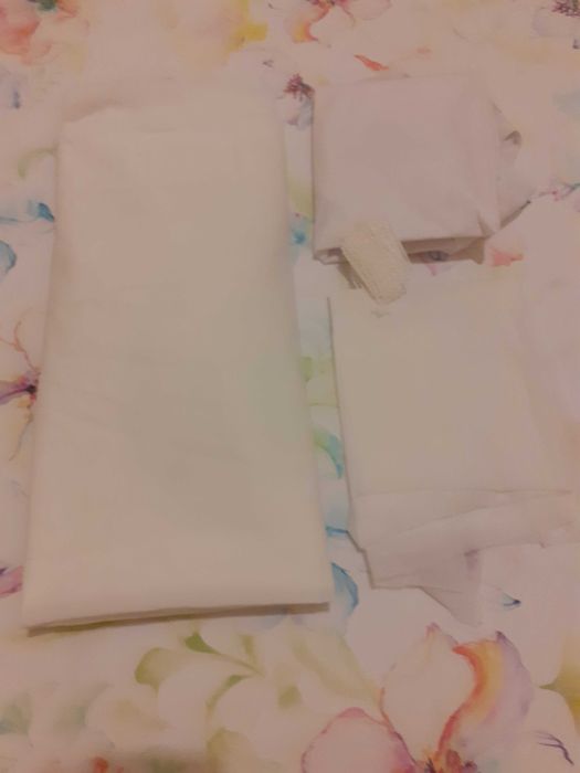 Restos de tecidos brancos para forros costura