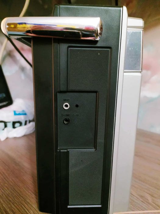 Продам кассетную магнитолу National Panasonic RX-1650T.