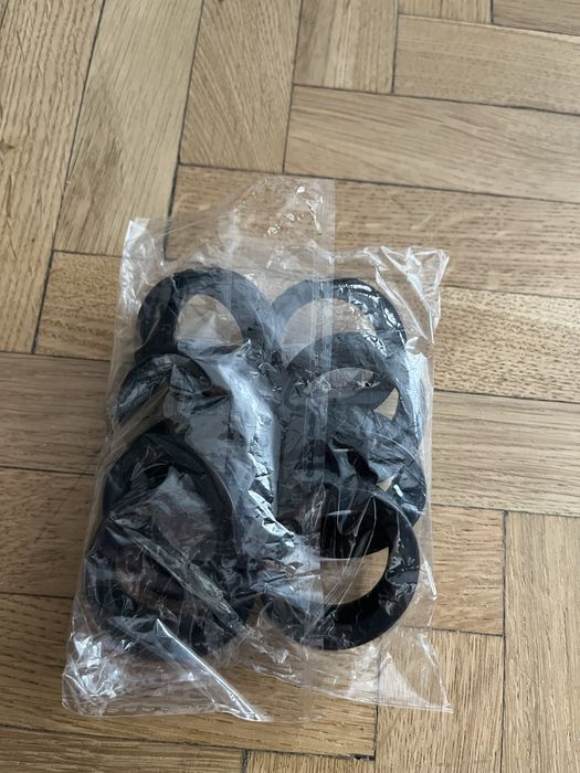 Gumowe kółka na walizkę ochraniacze 8 sztuk