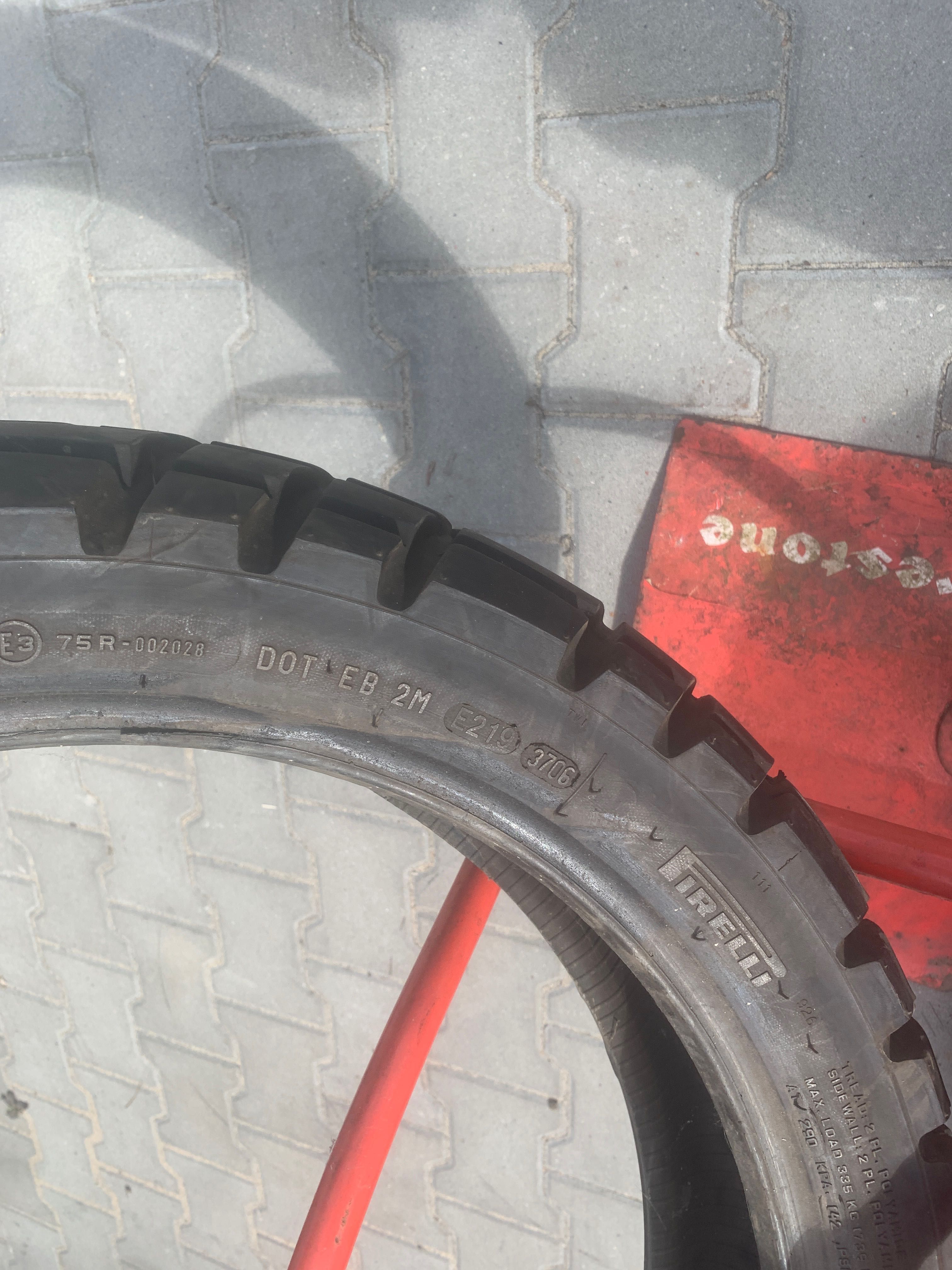 150/70 R 18 pireli nr 41