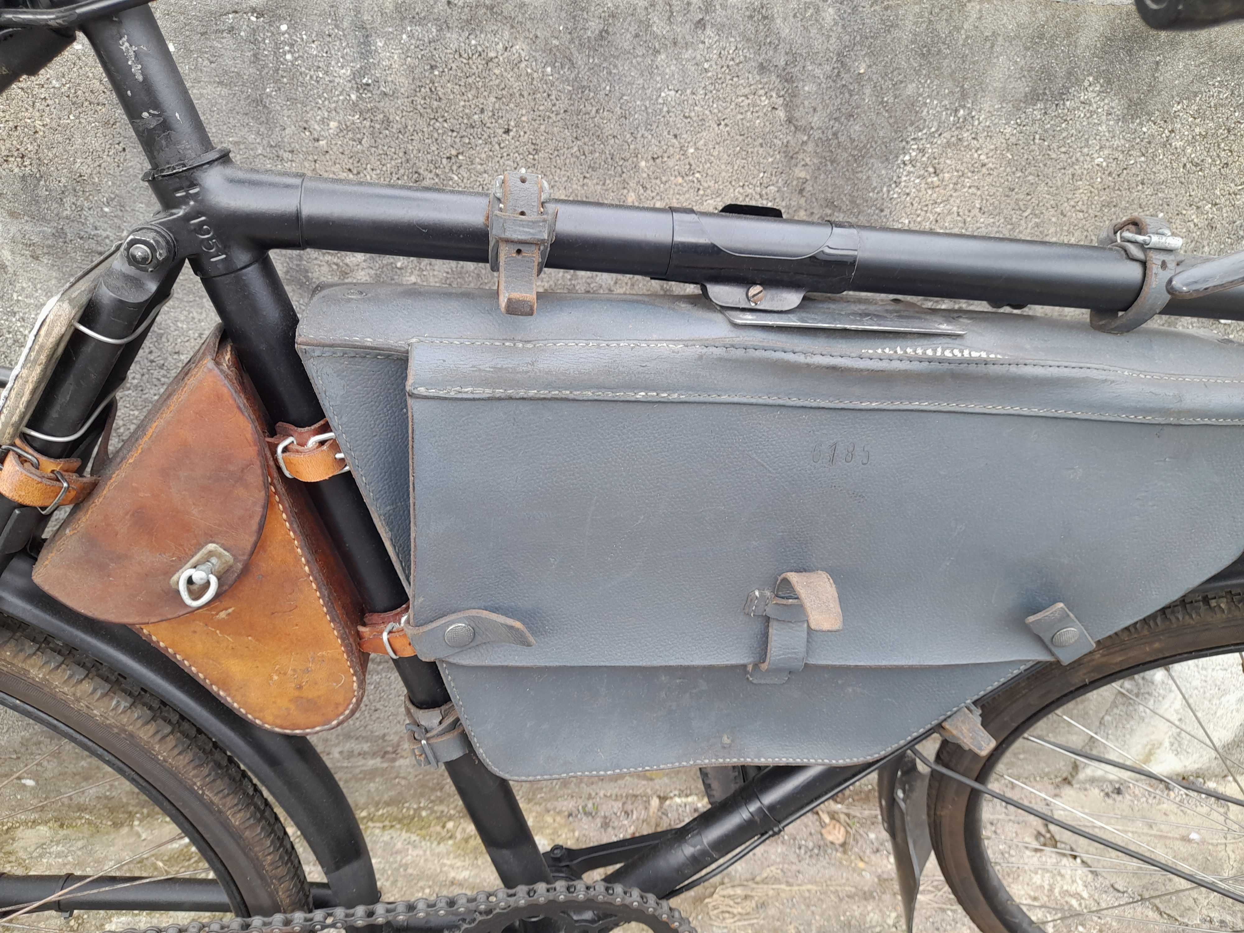 Bicicleta suica militar