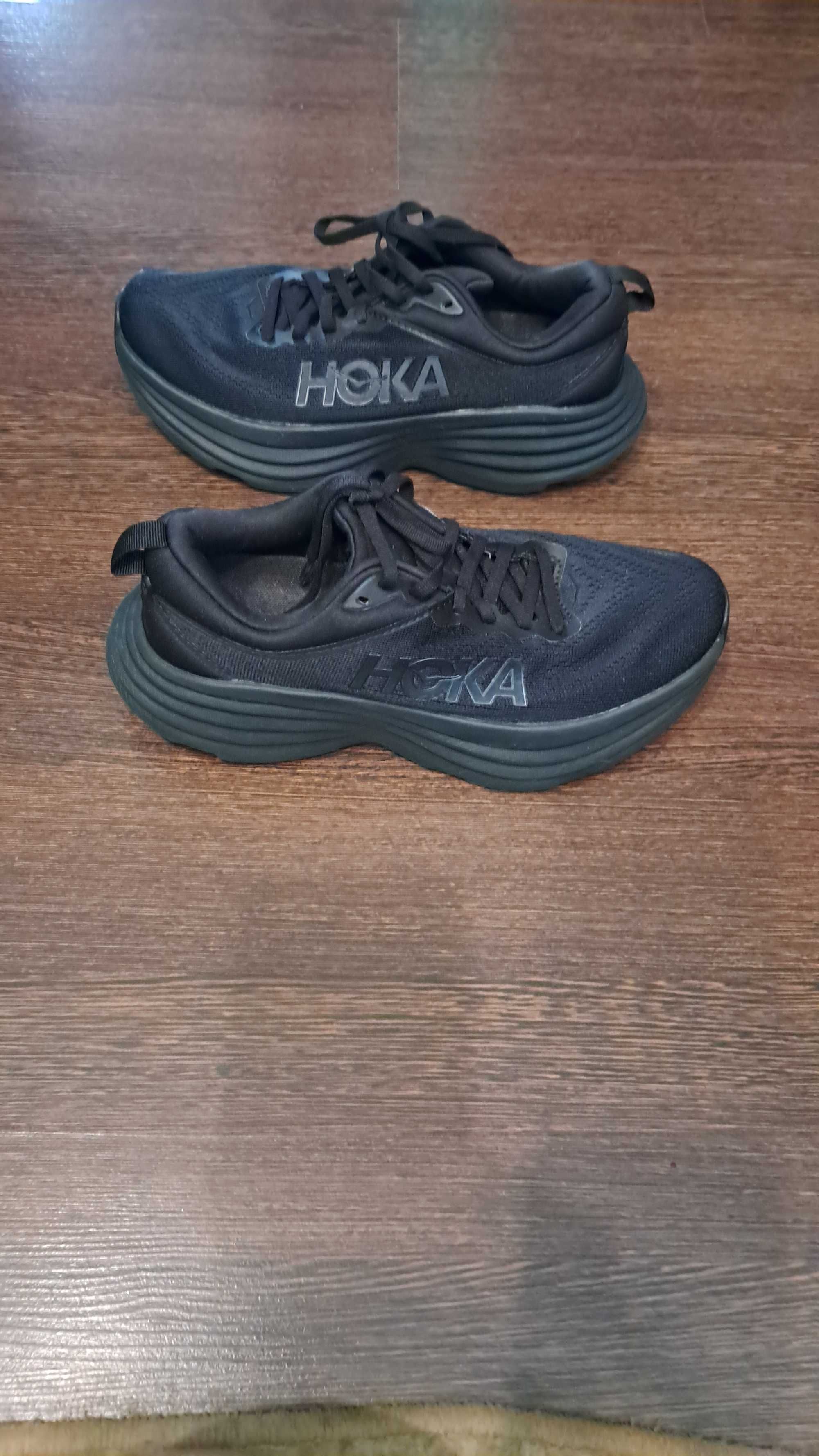 Кросівки Hoka Bondi 8.  Р 39 1/3.  24.5см