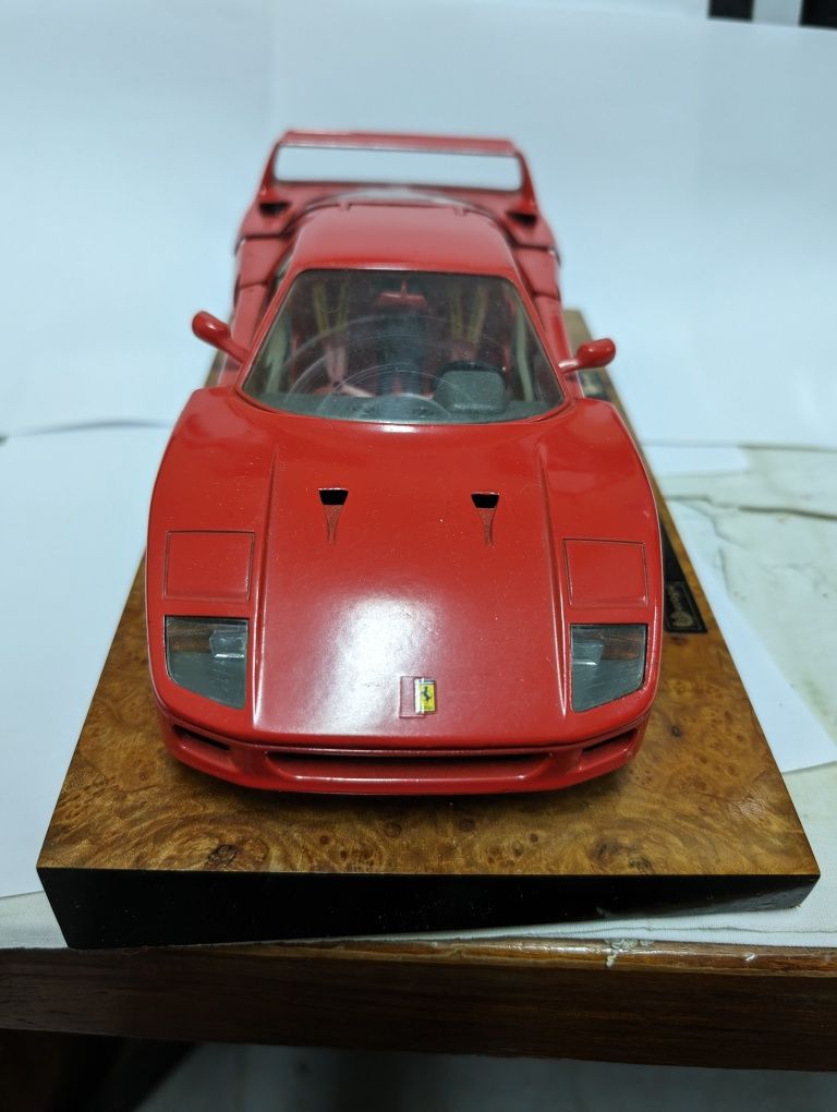 Miniatura Ferrari F40