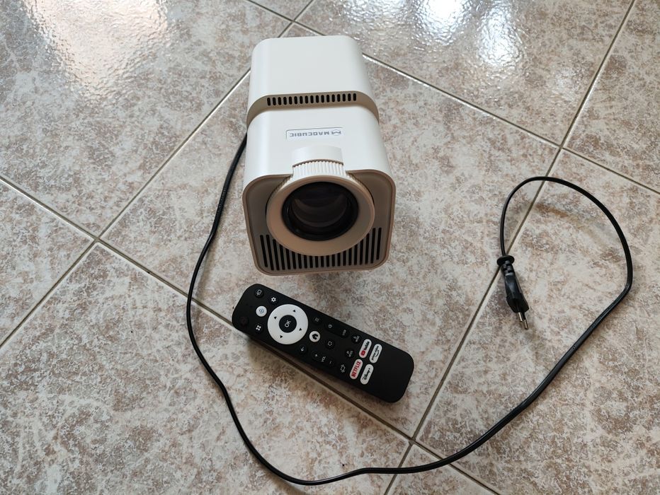 Projector Magcubic HY 320 NTV Netflix
