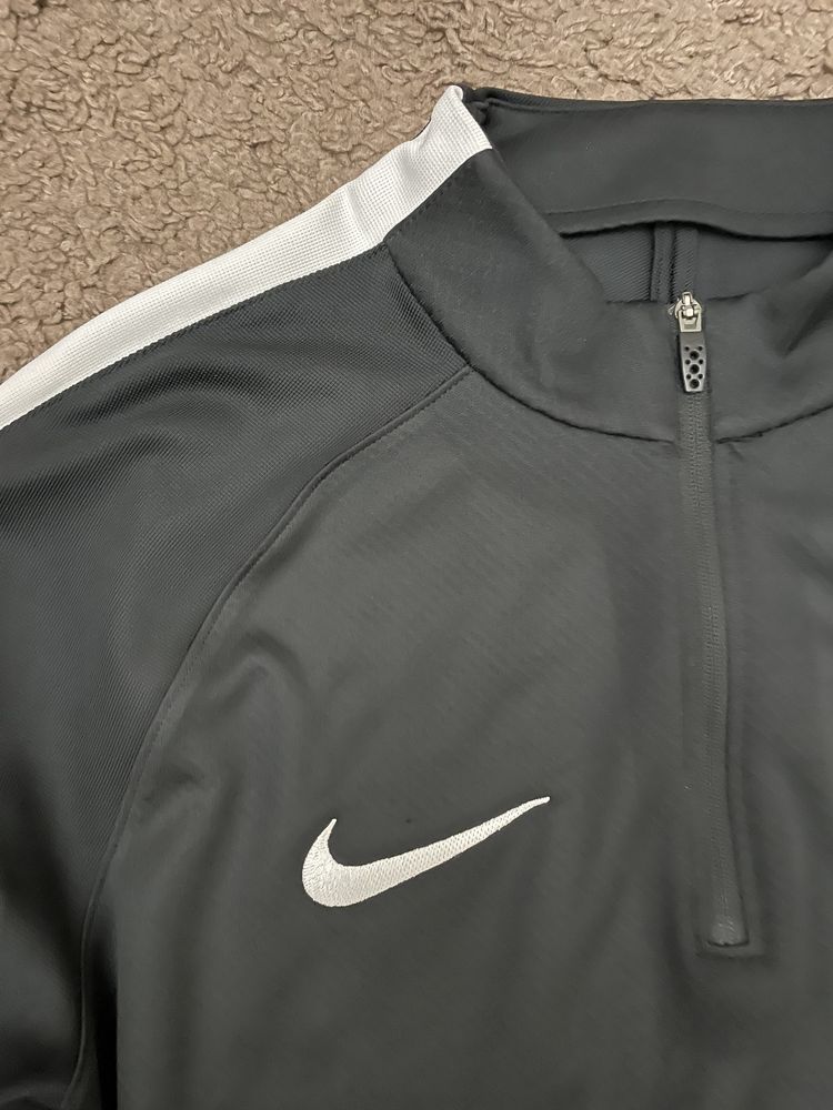 Nike кофта спортивка